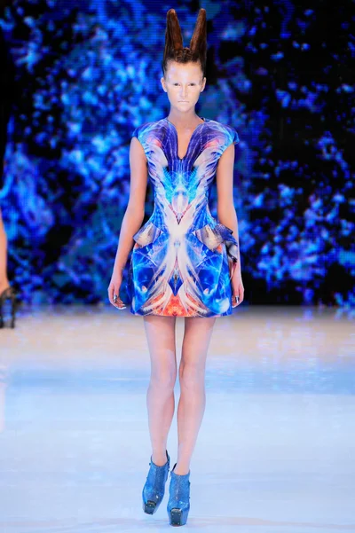 Look 38